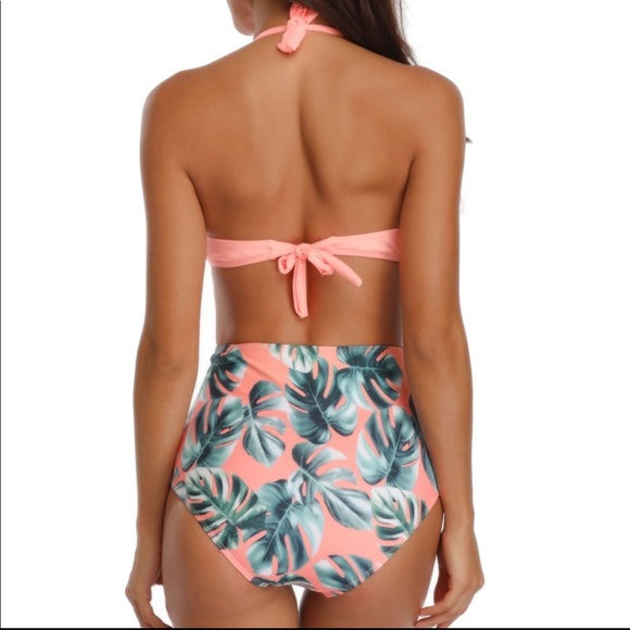 ONE PIECE SWIMSUIT. Flowers / salmon - Picture 2 of 2